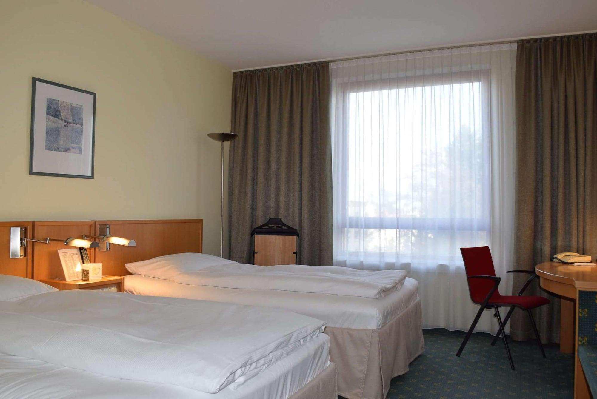 Elaya Hotel Frankfurt Oberursel Extérieur photo